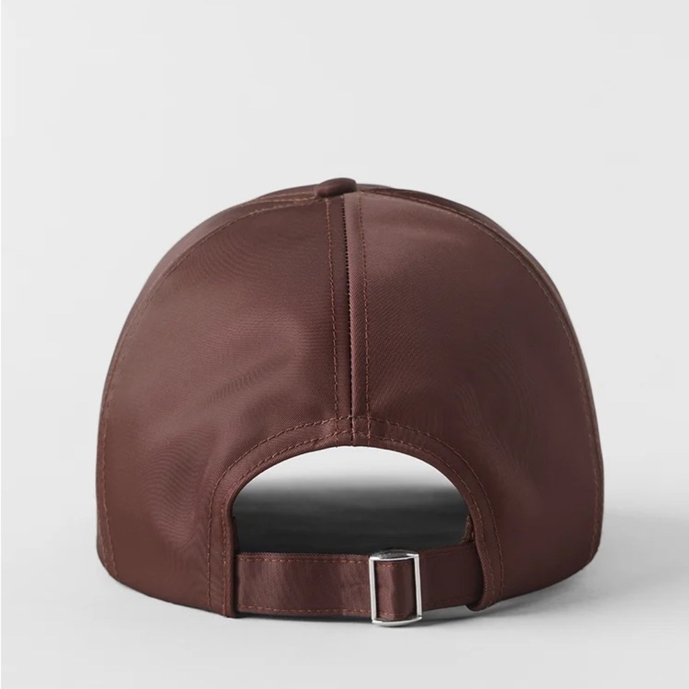 Alo Yoga Satin Off-Duty Cap Brownstone - Picture 2 of 8